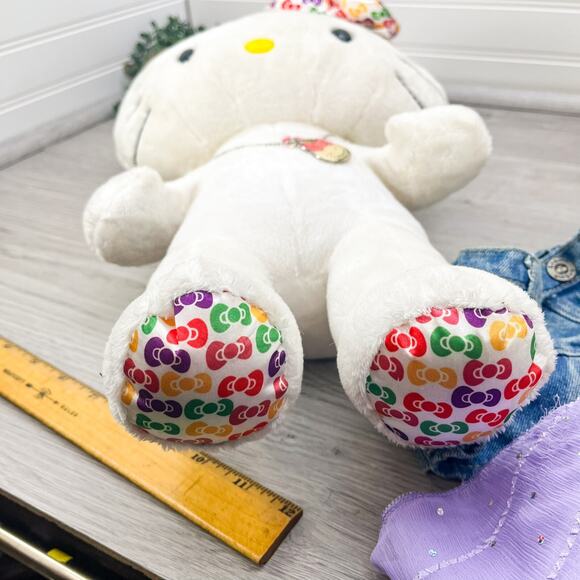 Build A Bear Sanrio Hello Kitty 35th Anniversary Plush Necklace Bow Clothes Shoe - Picture 10 of 16